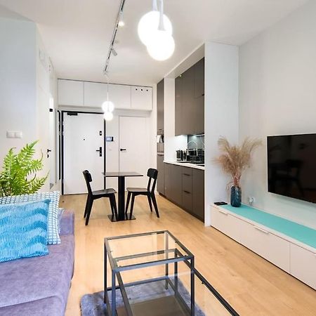 Modern Apt Next To Train Station Krasków Εξωτερικό φωτογραφία
