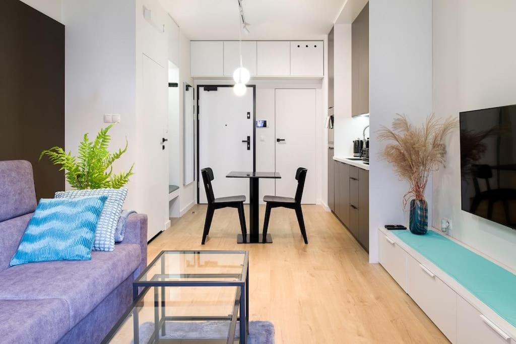 Modern Apt Next To Train Station Krasków Εξωτερικό φωτογραφία