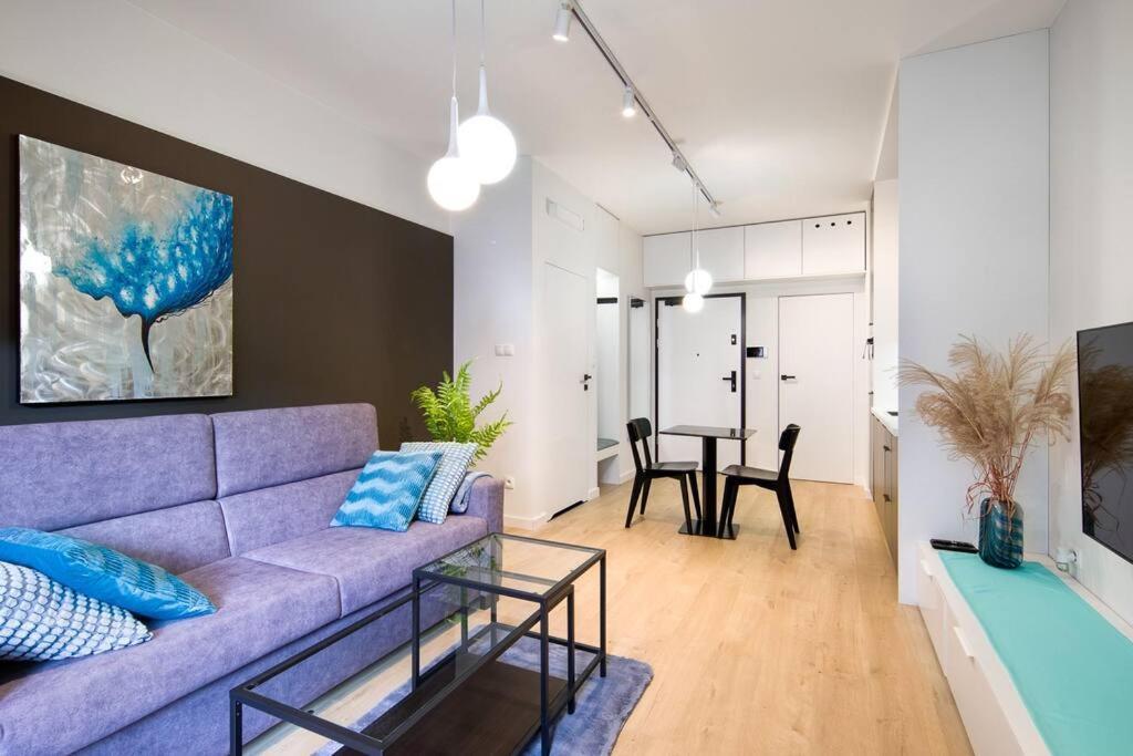 Modern Apt Next To Train Station Krasków Εξωτερικό φωτογραφία